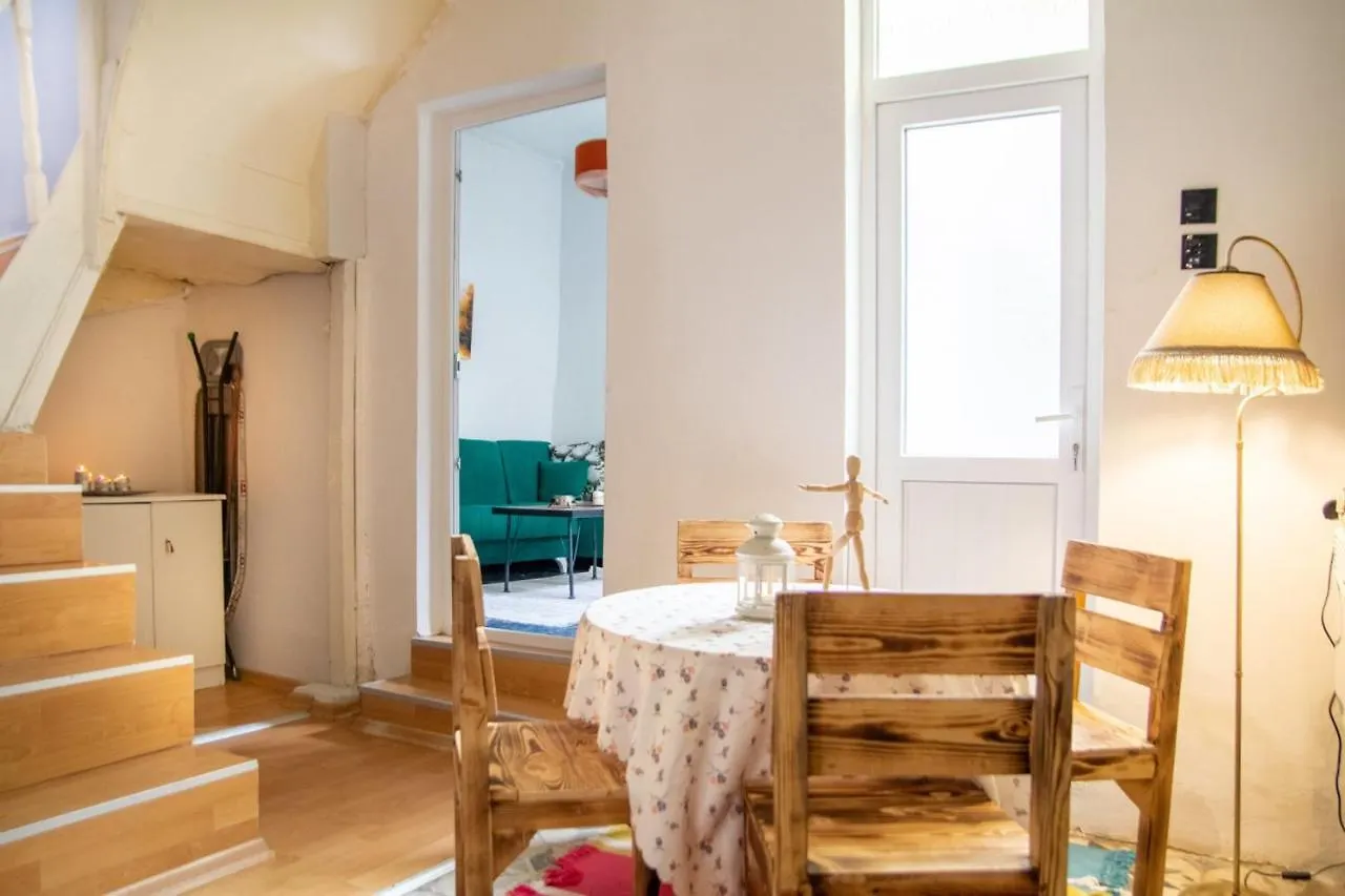 Authentic House Near Popular Attractions In Izmir Apartment Turkey