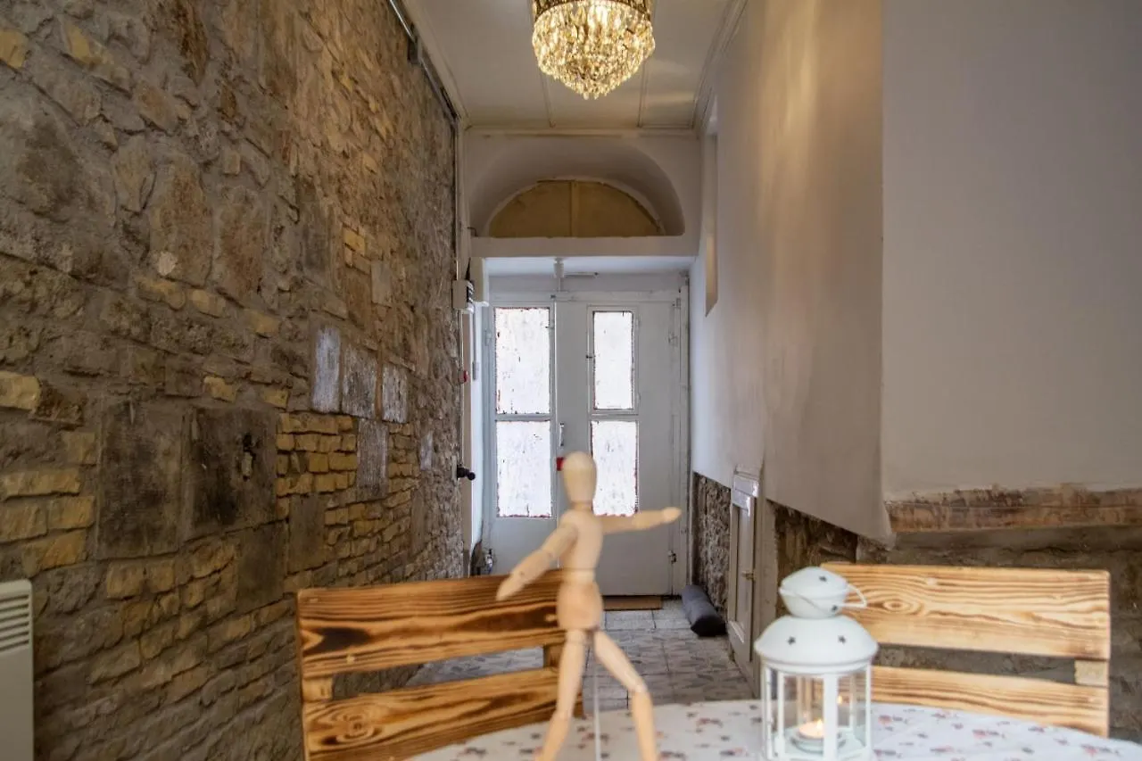Authentic House Near Popular Attractions In Izmir Apartment