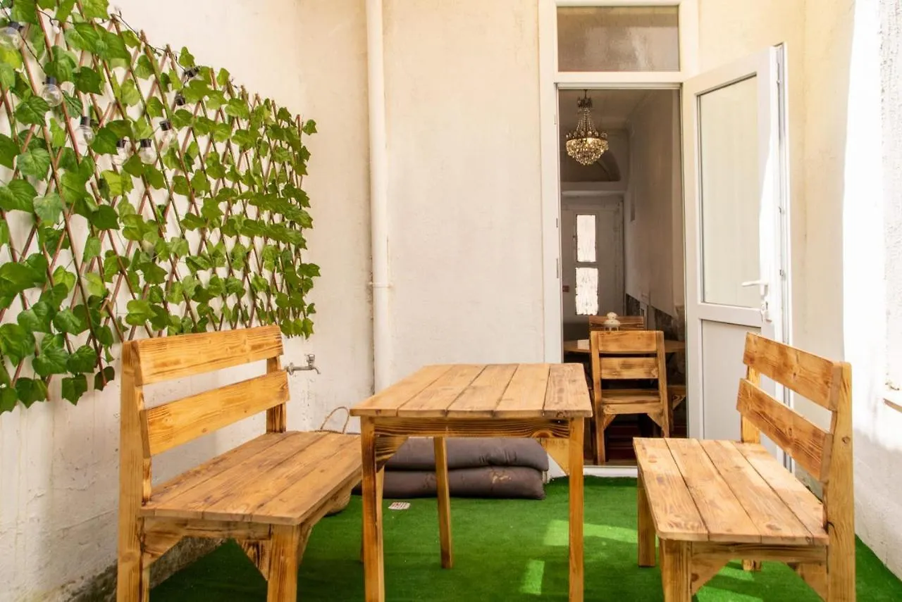 Authentic House Near Popular Attractions In Izmir Apartment